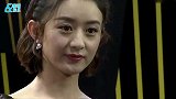 赵丽颖造型遭吐槽？黑长直搭配破旧针织衫，荧光黄显肤色黝黑发亮
