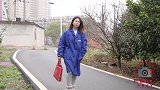 女子离家6年回来参加弟弟婚礼，弟说她是远房亲戚，弟妹却叫老板
