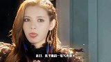张予曦颜值太高了，用“绳子”当鞋来秀腿，翘起来那刻撩翻全场