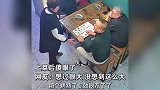 男子饭店点“超级大串”烧烤，老板娘怎么劝都不听，上菜后傻眼了！