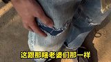 六旬外婆吐槽外孙穿补丁裤，劝其赶紧脱掉扔了