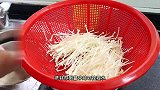 金针菇豆腐虾煲，一锅老婆孩子吃一次就念念不忘的下饭菜，太香了