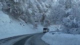 罕见早雪竟让西班牙北部变成冰冻世界
