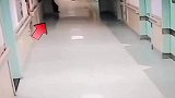 一男医生值班期间，一路狂奔去看急诊