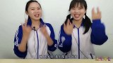 妹子拿眼镜吸管秀优越，闺蜜整蛊捧来大杯苦瓜水，喝完龙吐水真逗