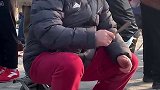 豪横大爷靠才艺砍价，一首诗给让老板打“骨折”，这波不亏豪横大爷 看见手艺 玩收藏上域鉴