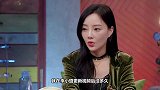 心有灵犀？与李小璐同步更新视频，贾乃亮露得意笑容
