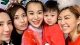 胡杏儿与好友欢度圣诞，抱儿子同框，遗传妈妈好基因