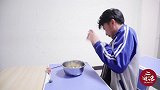 苹果考试，学霸考50分有奖品，学渣考100分竟没有奖品！