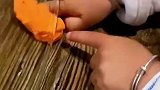 等餐过程以为孩子在捣乱