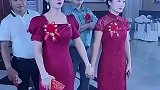 差点造成误会，原来其中一个是亲家母