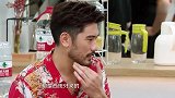 高以翔和奶奶说话超有爱，流着汗都在认真倾听，太温暖了