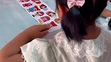闲暇时间给孩子安排手工小贴画