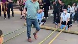 卧龙凤雏来报道，不知老婆笑没笑