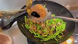 豆角焖面不用出去吃，手把手教您在家做出来，一次做一大锅不够吃