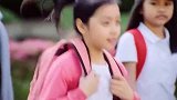 女朋友是要从小养的，这两个人好甜啊！