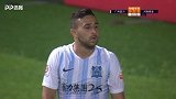 萨巴小技术再度戏耍建业防守队员 小角度爆射击中边网