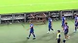 申花赛后谢场河南队球迷高喊：申花是冠军上海只有申花队