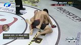 中国小将一记高扫爆头对手,KO获胜!