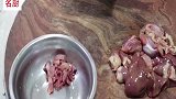 鸡杂怎么做才好吃？大厨教你详细教程，酸辣可口，地道的家常菜