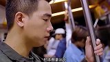 打架前还要清场，不愧是山鸡哥