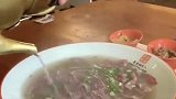 如此做法的水煮肥牛，熟不熟完全看天意！