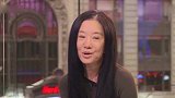 “婚纱女王”以一双美腿引起热议，你能想像她已经71岁了吗