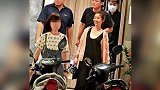 林心如与霍建华合体吃火锅 衣着宽松飘孕味