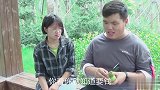 老婆问老公：男女厕所的小广告为什么不一样，结局真是太搞笑了