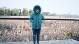 短剧：32岁剩女和抠门小伙相亲，俩人对话太奇葩，难怪都是单身