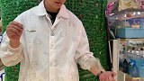 桃面鹦鹉又叫做爱情鸟，这种可爱的小宠物让人爱不释手！