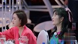 谢娜过安检忘记回杨迪微信，杨迪：娜姐您这安检过了半个月