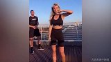 伊布又来了！还不赶紧续约 以上上哪儿去约这个靓女