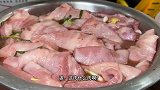 福建老伯做牛肉小吃60年不挂招牌，1斤卖120，一天要做5、60斤