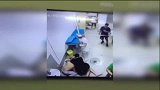爆新鲜-20160712-醉酒夫妇医院闹事 医生锁喉反击醉酒医生反击