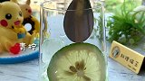 猫王：苦瓜冻柠茶，很适合夏天，你们爱吃苦瓜吗？会做饭的猫 夏天的第一杯冷饮