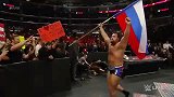 WWE-15年-RAW第1137期：塞纳被鲁瑟夫招牌技当场掐晕-花絮