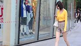 街拍：随手一拍，镜头里都是时尚美女，最美的夏天已经到来