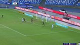 第87分钟那不勒斯球员略伦特射门 - 打偏