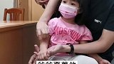 小朋友哭闹可能是因为这个原因?小孩子 胳膊 关爱儿童健康