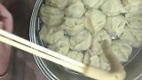 一锅包子，一筷子下去把我看懵了，真是开眼了！