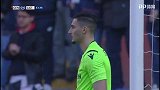 第33分钟热那亚球员萨纳夫里亚射门