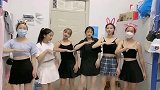 右二出列，其他人退下！