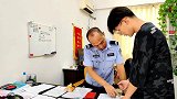 小伙骑车撞倒老人，逗留片刻转身就跑，原因竟是怕被碰瓷
