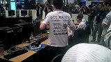 反恐精英-20110310-IEM5世界总决赛SK击败fnatic的欢庆场面