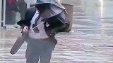 靠气流吹散雨水，彻底解放双手