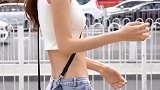 小姐姐撩头发的瞬间我恋爱了