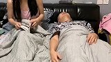 睡个觉还不踏实，下次不能让你出去唱歌了