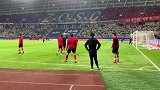 上港替补阵容热身 球不落地颠球什么水平？