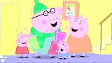 小猪佩奇：外面许多的雪，巴士开到了佩奇家门口，真是太好了！